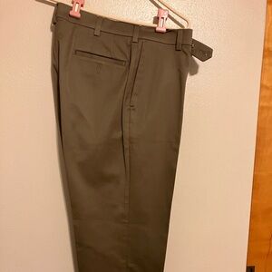 New. Men’s Slacks